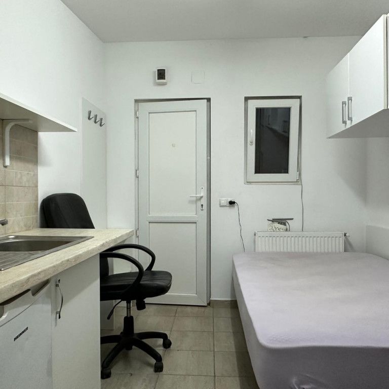 Garsonieră Complexul Studențesc - Fotografie 1