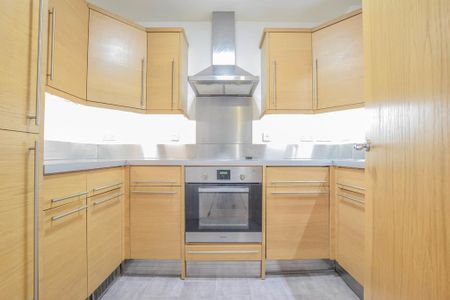 2 bedroom apartment to rent - Photo 2