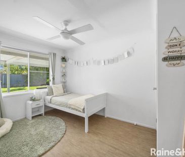 Modern Seaside Family Living - Photo 3