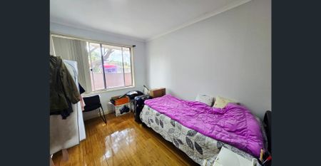 Stylish 2-Bedroom Granny Flat in a Prime Location!!!! - Photo 4