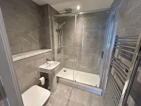 4 bedroom duplex to rent - Photo 4