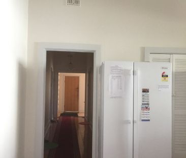5-bedroom shared house / townhouse, hOUNSLOW AVE COWANDILLA - Photo 3