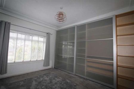 Harrogate Road, Bradford, BD2 - Photo 5