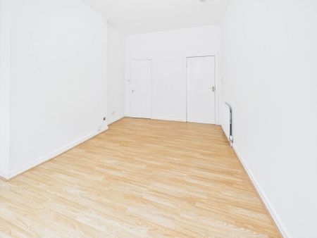 Price £995 pcm - Available Now - Unfurnished - Photo 4