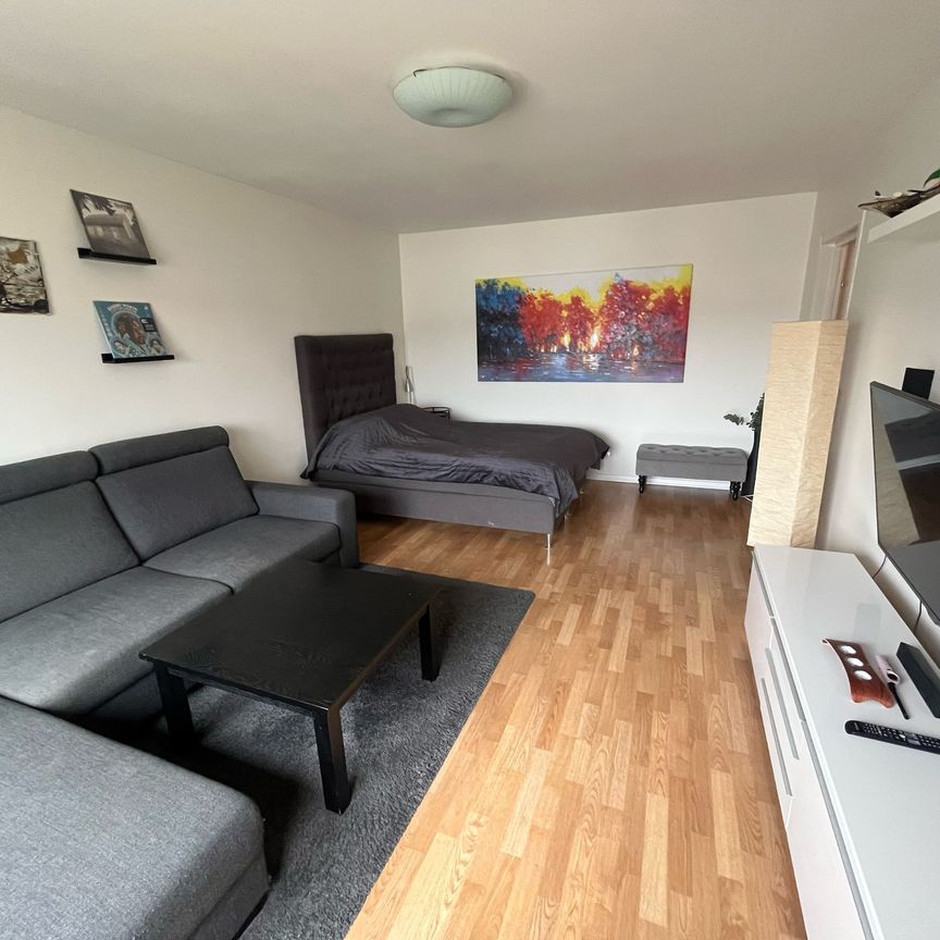 Rönnbärsvägen, Kungsängen - Photo 1