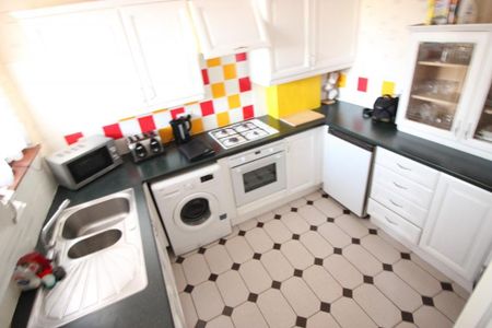 6 bedroom maisonette to rent - Photo 5