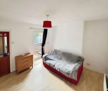 2 bedroom semi-detached house to rent - Photo 2