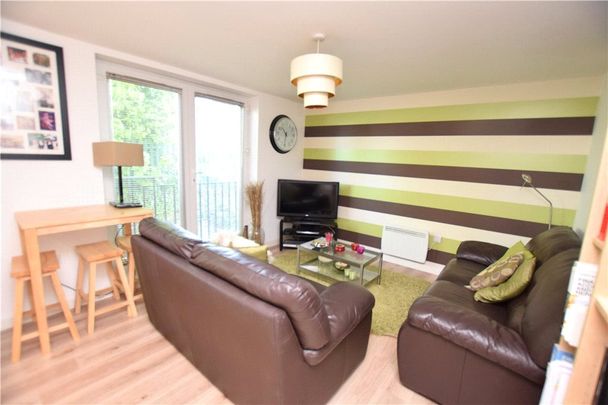 Flat 5, Platform One, Station Approach, Leeds, West Yorkshire, LS5 3RY - Photo 1