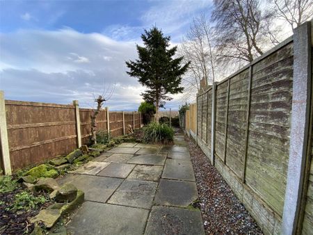 2 bedroom terraced house to rent - Photo 4