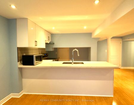 Detached Home For Lease | E8139032 - Photo 4