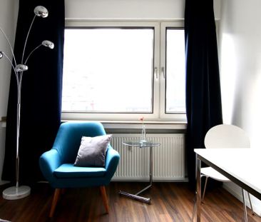 Attraktiv möbliertes Apartment am Barbarossaplatz - Photo 2