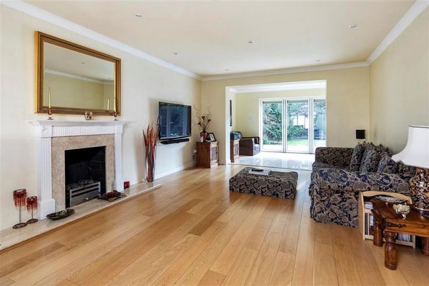 6 bedroom detached house to rent - Photo 1