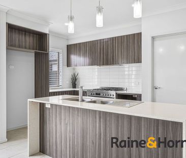 Spacious & Low-Maintenance 4-Bedroom Family Home in Prime Location!! - Photo 6