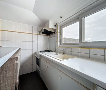 Location Appartement 1 pièce 37m² ST LO 50000 - Photo 2