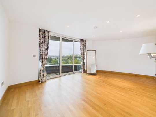 3 bedroom apartment to rent - Photo 1