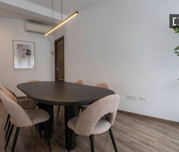 4 room luxury Flat for rent in Valencia, Spain - Photo 5