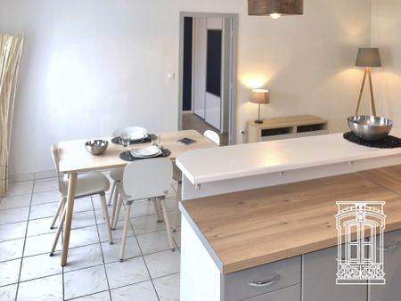 Location Appartement 2 pièces 47m² LYON 3ème - Photo 2
