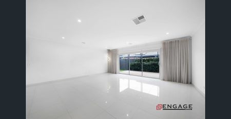 FAMILY LIVING IN THE HEART OF TARNEIT...!!! - Photo 3