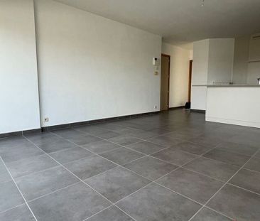 Appartement te huur in Deinze voor € 700 met 1 slaapkamer - Photo 1