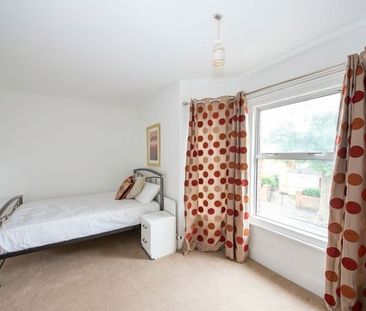 Room in a Shared House, Wantage Road, RG30 - Photo 2