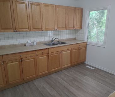 1225 Elliott St, Regina - Photo 6