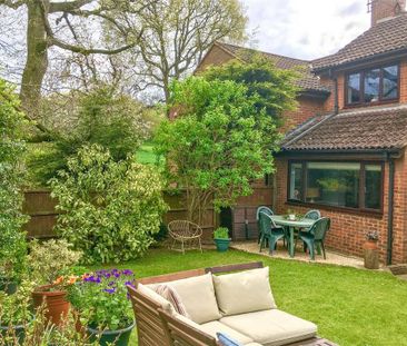 4 bedroom semi-detached house to rent - Photo 5