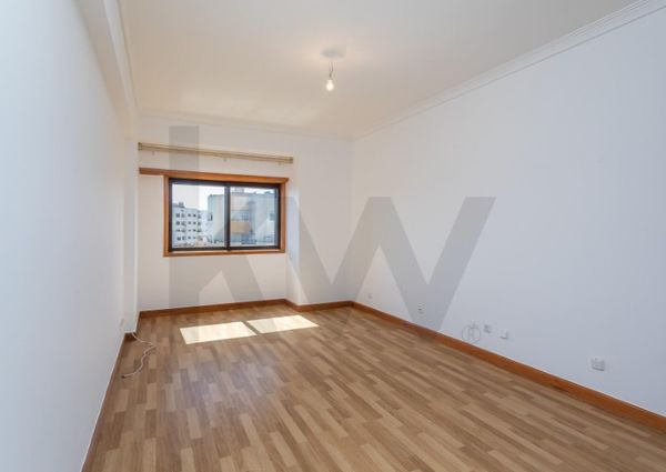 Apartamento T4 em Lisboa