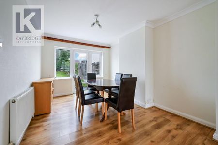 3 bedroom semi-detached house to rent - Photo 3