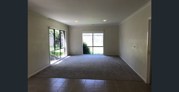 4 bedroom, plus study - GREAT location - Photo 1