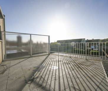 Energiezuinig appartement met twee slaapkamers en ruim terras - Photo 1