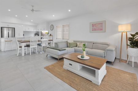 5 Werrington Street, Bohle Plains QLD 4817 - House For Rent | Domain - Photo 5