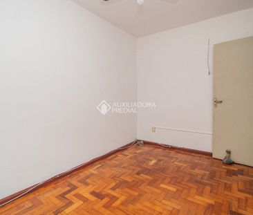 Apartamento com 2 quartos e 46m² para alugar em Passo da Areia, Por... - Photo 4