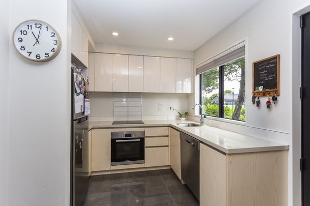 Lovely 3-bedroom townhouse! - Photo 1