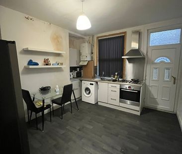 Room in a Shared House, Bellbrooke Place, LS9 - Photo 3