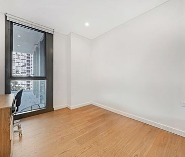 Convenient lifestyle living 3 bed/ 2 bath/ 2Car space For Lease (Un... - Photo 4