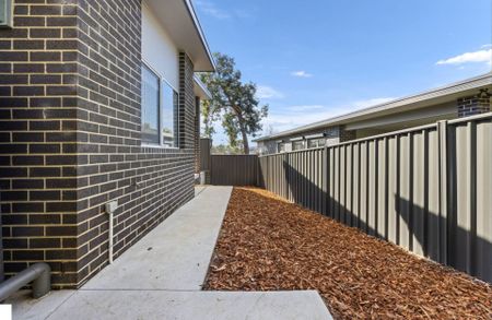 1 Wittenoom Crescent, Stirling - Photo 2