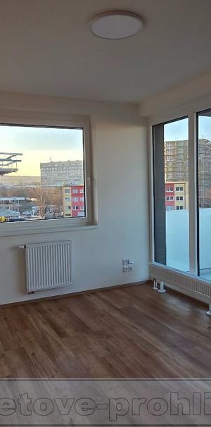 Pronájem bytu 2+kk 60 m2 - Fotografie 1