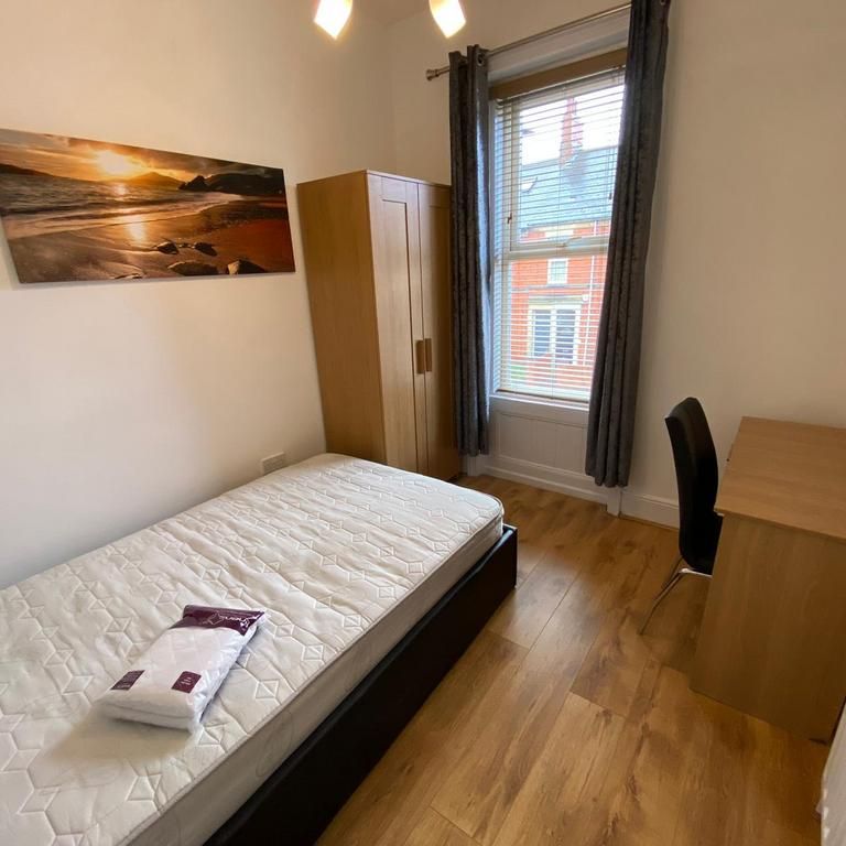 4 bedroom maisonette to rent - Photo 1