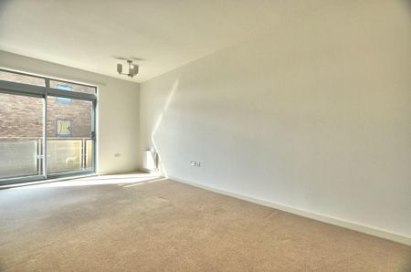 4 bedroom townhouse to rent - Photo 3