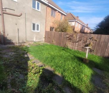 2 bedroom semi-detached house to rent - Photo 3