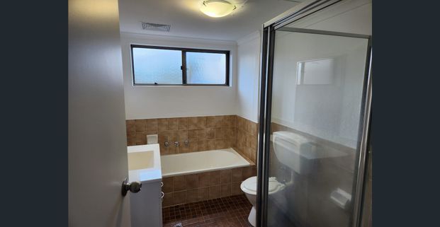 Convenient Location - Photo 1