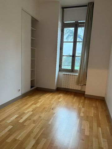 Location Appartement 4 pièces 87m² STE FOY LES LYON 69110 - Photo 5