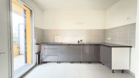 Apartment - Photo 2