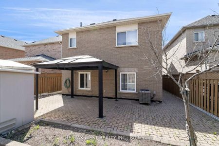 For Lease - 362 Avro Road, Vaughan, Ontario - Photo 5