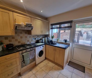 Woodland Rise, Lydney - Photo 4