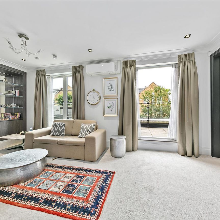 Egerton Drive, Isleworth, Middlesex, TW7 - Photo 1