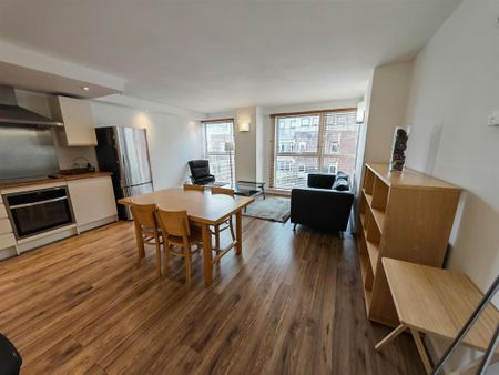 2 bedroom apartment to rent - Photo 4
