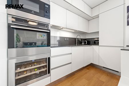 Pronájem bytu 3+kk v osobním vlastnictví 71 m², Praha 9 - Hrdlořezy - Fotografie 3