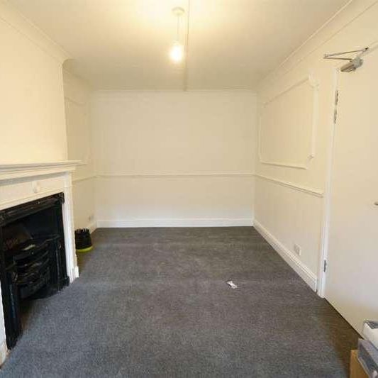 Leicester Road, Tilbury, RM18 - Photo 1