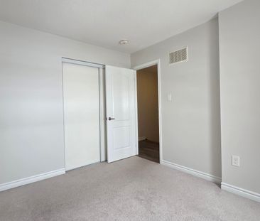 For Lease - 71 Benhurst Crescent, Brampton, Ontario - Photo 6